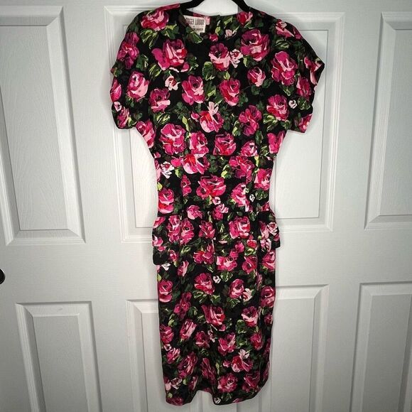 Vintage Silk Form Fitting Dress Floral Size 4 - Picture 1 of 14